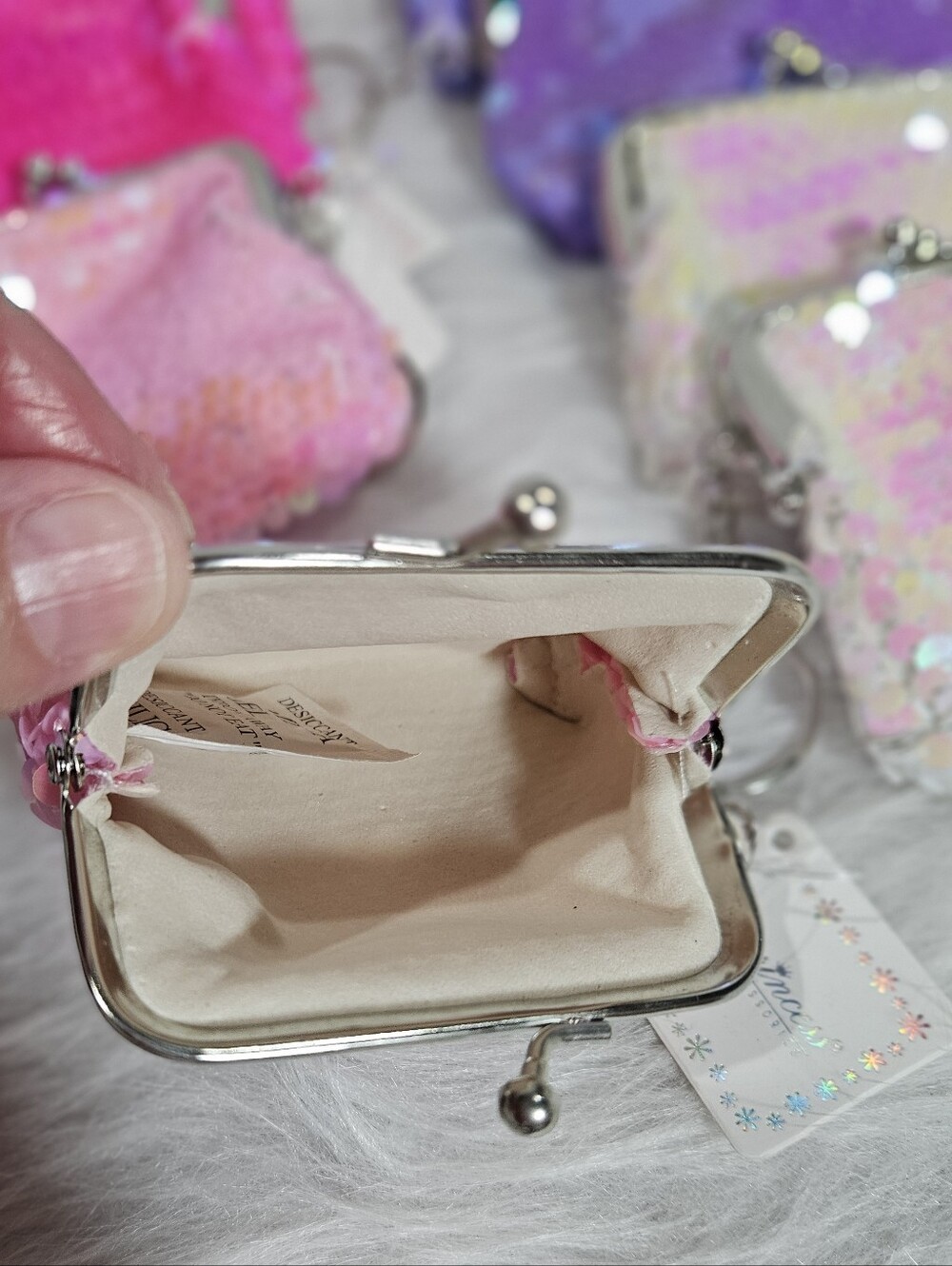 TINY Sequin Kiss-Lock Coin Purse Keychain/Charms - Pinks,purple,green,black - Picture 5 of 6